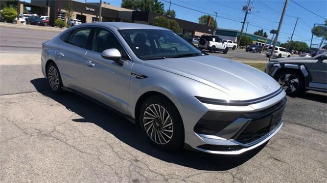 new 2024 Hyundai Sonata Hybrid car, priced at $32,540