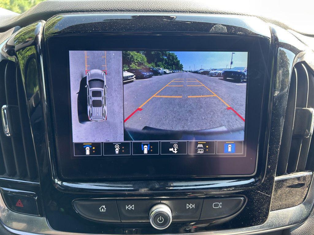 used 2023 Chevrolet Traverse car, priced at $23,900