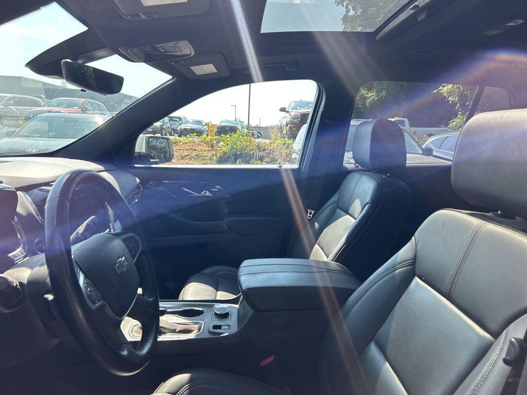 used 2023 Chevrolet Traverse car, priced at $23,900