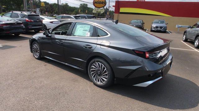 new 2024 Hyundai Sonata Hybrid car, priced at $38,890