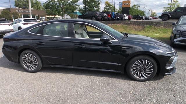 new 2024 Hyundai Sonata Hybrid car, priced at $32,540