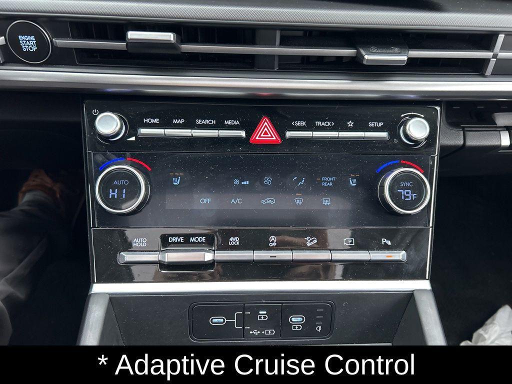 used 2025 Hyundai Santa Fe car, priced at $35,000