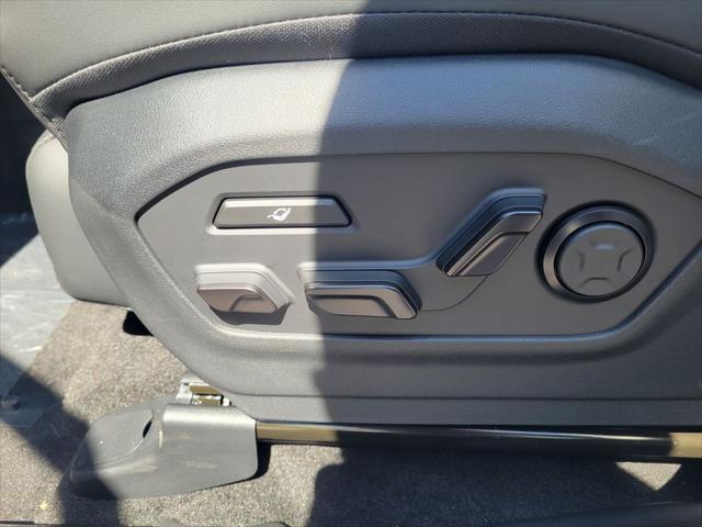 new 2025 Hyundai Santa Fe car, priced at $51,419