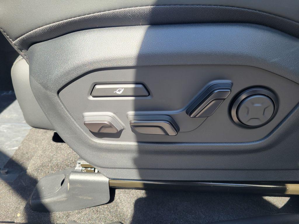 new 2025 Hyundai Santa Fe car, priced at $51,419