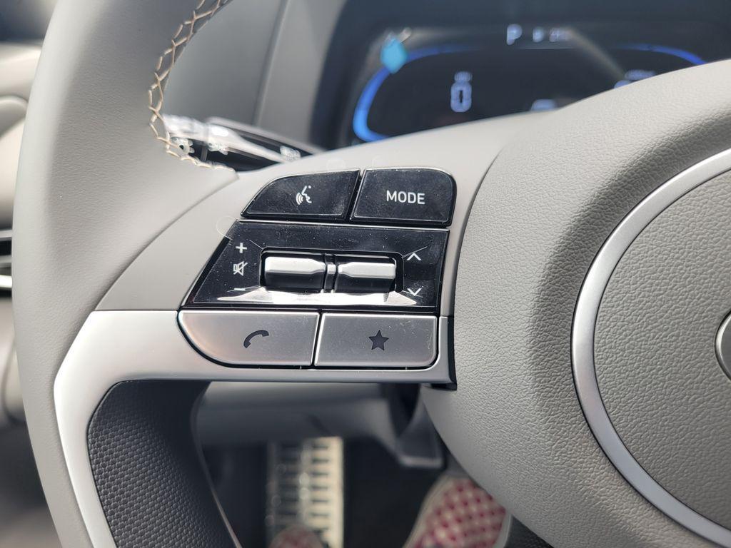 new 2025 Hyundai Elantra car, priced at $25,660