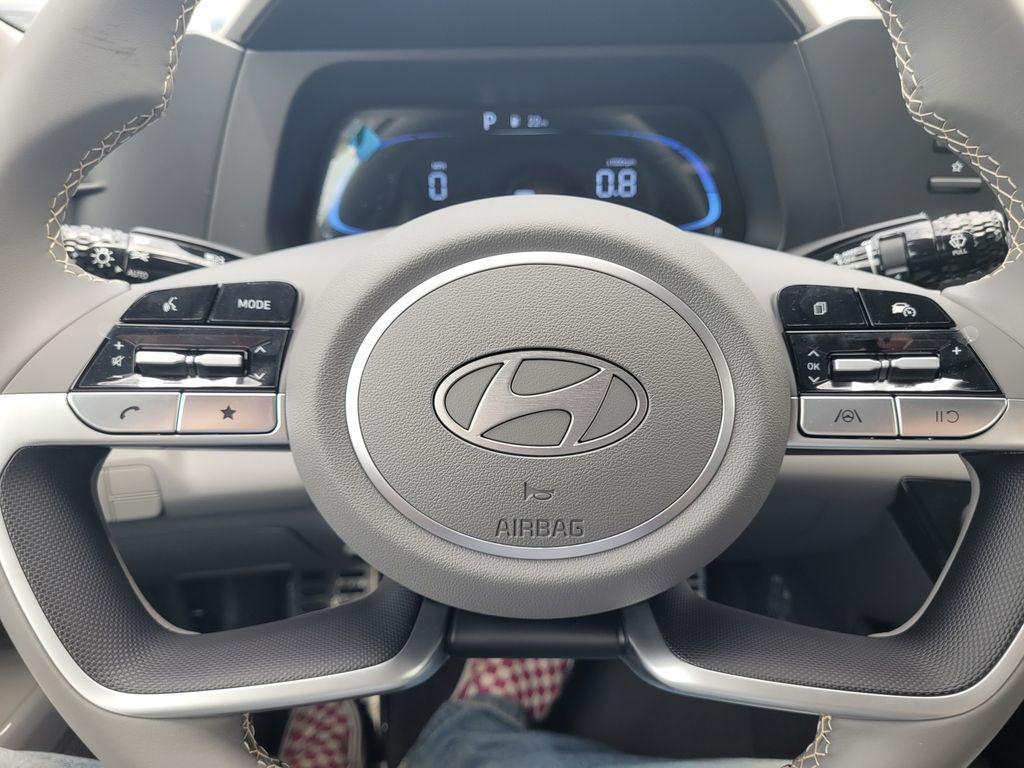 new 2025 Hyundai Elantra car, priced at $25,660