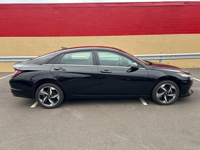 used 2022 Hyundai ELANTRA HEV car, priced at $20,000