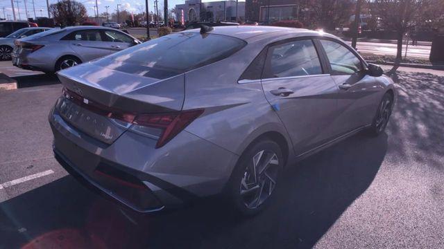 new 2025 Hyundai Elantra car, priced at $28,435