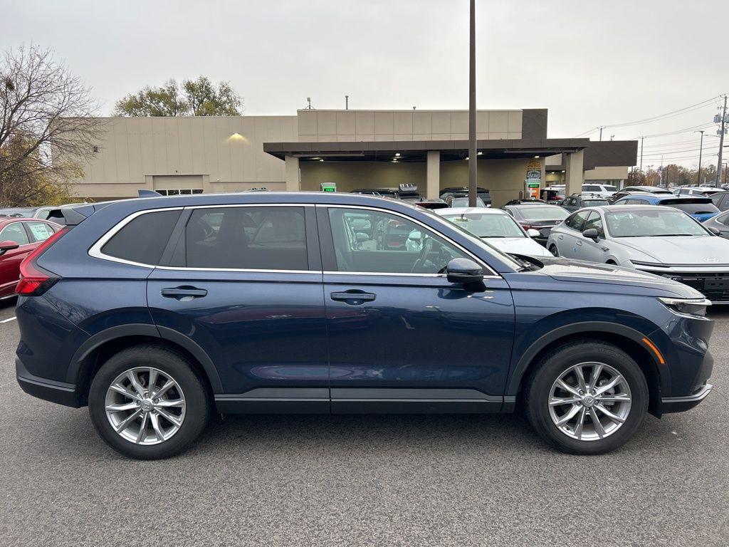 used 2023 Honda CR-V car, priced at $27,900