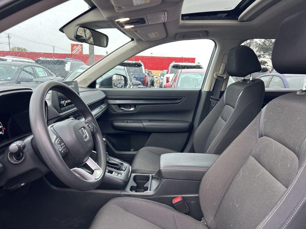 used 2023 Honda CR-V car, priced at $27,900