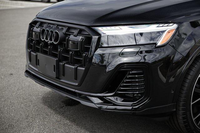 new 2025 Audi Q7 car, priced at $85,432