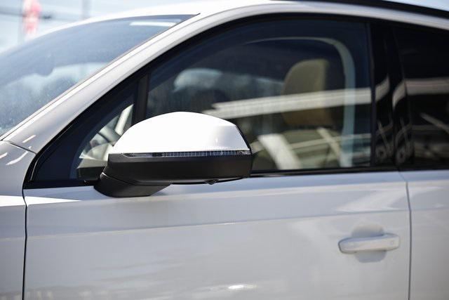 new 2026 Audi Q7 car, priced at $68,995