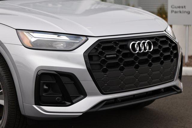 new 2025 Audi Q5 car, priced at $46,737