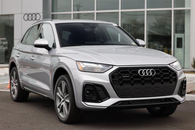 new 2025 Audi Q5 car, priced at $46,737