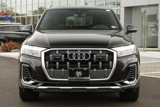 new 2025 Audi Q7 car, priced at $78,049