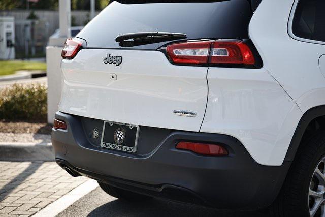 used 2018 Jeep Cherokee car, priced at $14,890
