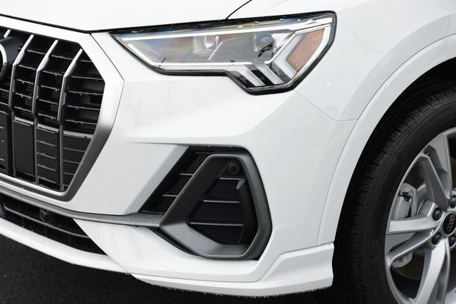 new 2024 Audi Q3 car, priced at $39,679