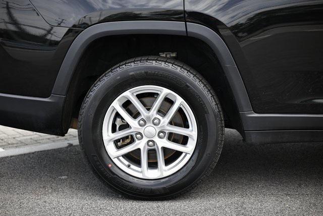 used 2023 Jeep Grand Cherokee L car, priced at $25,590