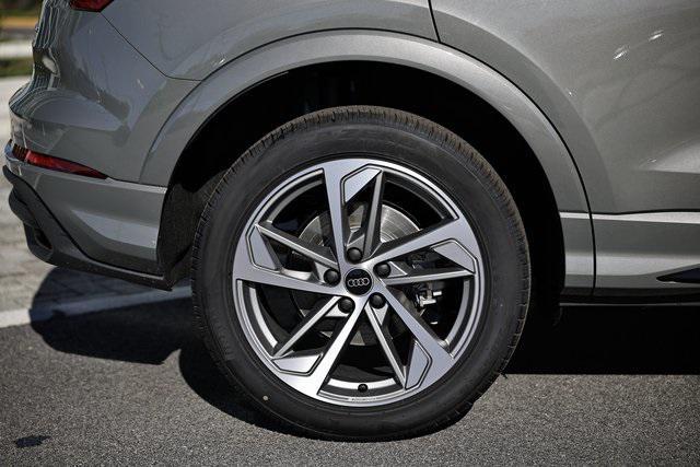new 2025 Audi Q3 car, priced at $40,560