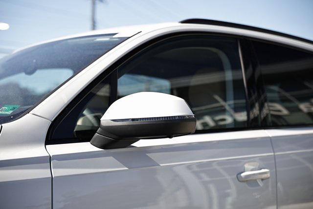 new 2026 Audi Q7 car, priced at $68,870