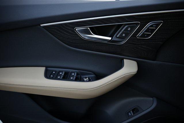 new 2026 Audi Q7 car, priced at $68,870