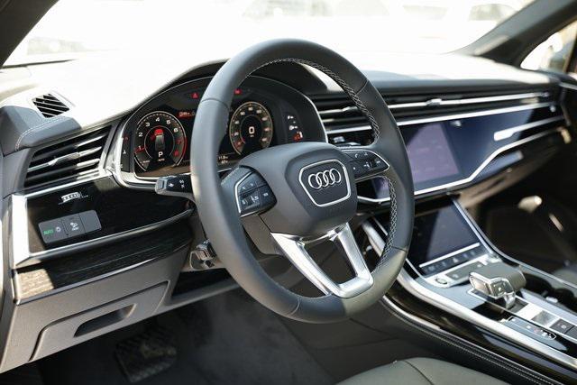 new 2025 Audi Q7 car, priced at $66,205