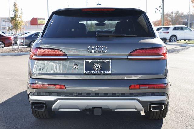 new 2025 Audi Q7 car, priced at $71,427