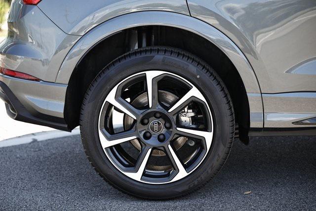 new 2025 Audi Q3 car, priced at $43,197