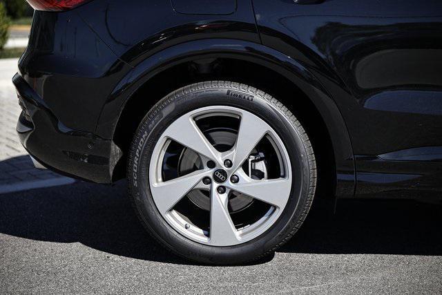 new 2025 Audi Q5 car, priced at $60,337