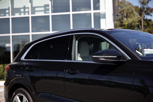 new 2025 Audi Q5 car, priced at $60,337