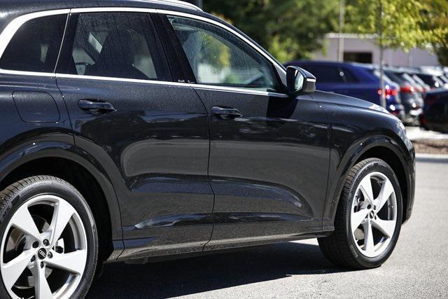 new 2025 Audi Q5 car, priced at $60,337