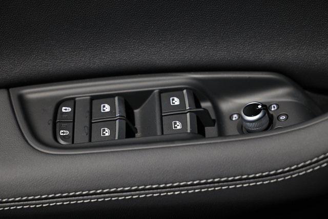 new 2025 Audi Q7 car, priced at $75,830