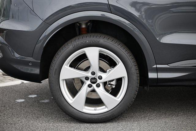 new 2025 Audi Q5 car, priced at $58,277