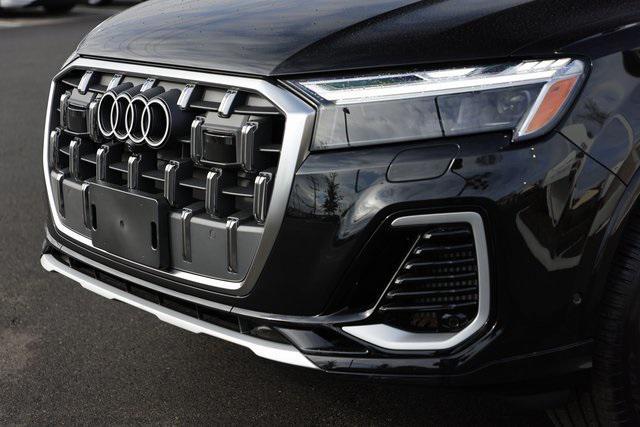 new 2025 Audi Q7 car, priced at $69,837