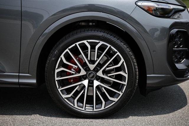 new 2025 Audi SQ5 car, priced at $70,765