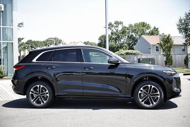 new 2025 Audi Q5 car, priced at $53,862