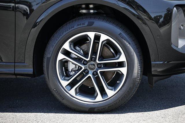 new 2025 Audi Q5 car, priced at $53,862