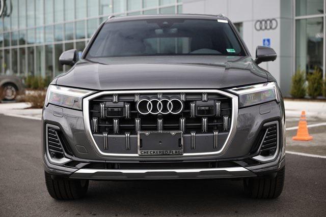 new 2025 Audi Q7 car, priced at $63,377