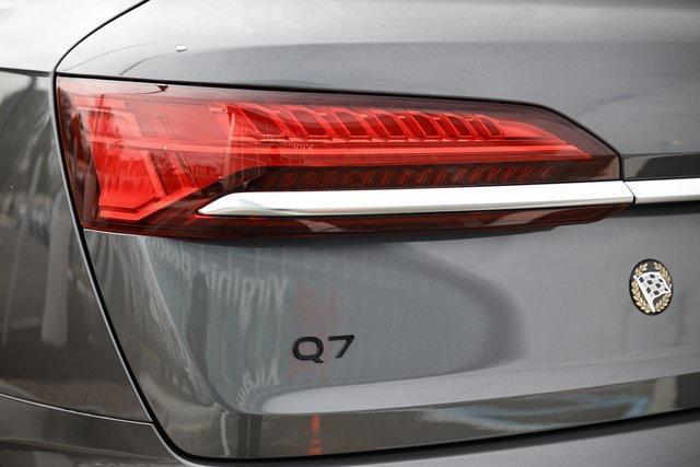 new 2025 Audi Q7 car, priced at $63,377