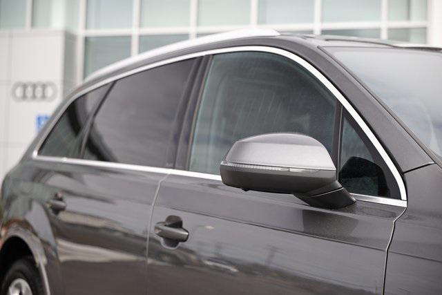 new 2025 Audi Q7 car, priced at $63,377