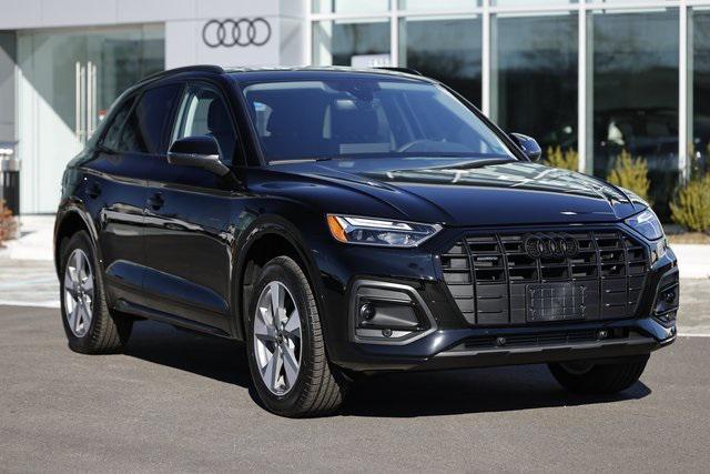 new 2025 Audi Q5 car, priced at $43,635