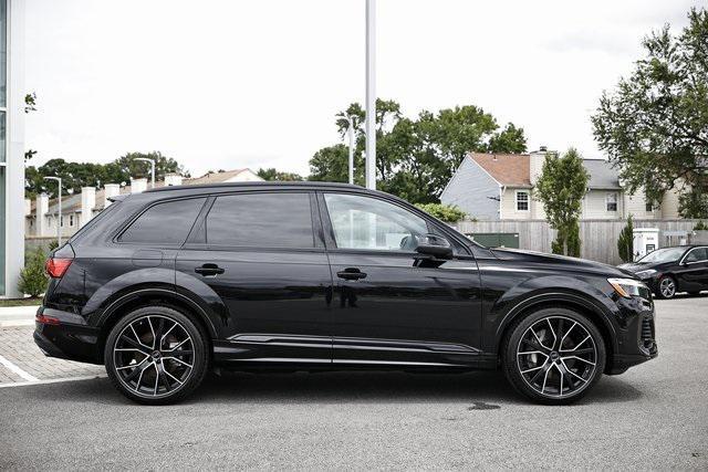 new 2025 Audi Q7 car, priced at $85,522
