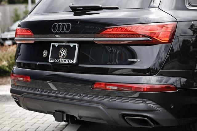 new 2025 Audi Q7 car, priced at $85,522