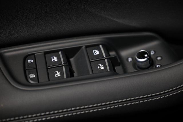 new 2025 Audi Q7 car, priced at $81,657