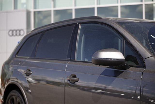 new 2025 Audi Q7 car, priced at $81,657