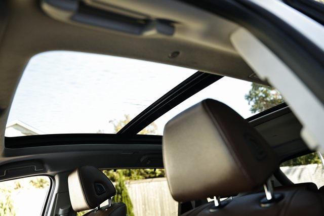 used 2022 Acura MDX car, priced at $35,690