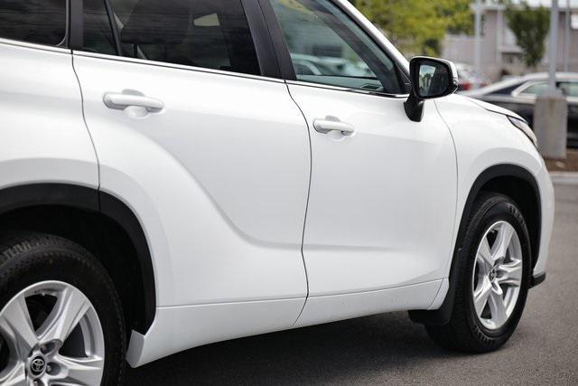 used 2023 Toyota Highlander car, priced at $33,690