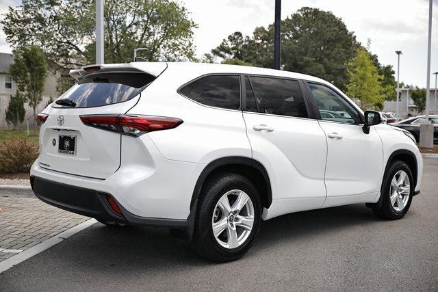 used 2023 Toyota Highlander car, priced at $33,690