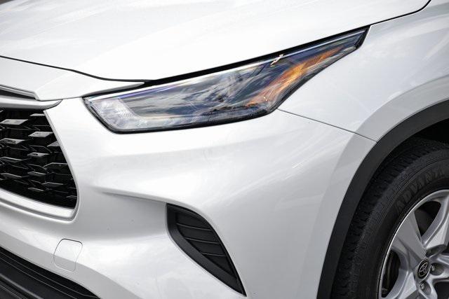 used 2023 Toyota Highlander car, priced at $33,690