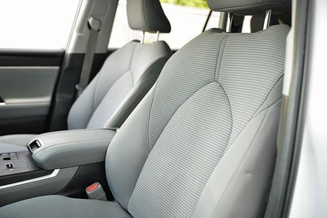 used 2023 Toyota Highlander car, priced at $33,690
